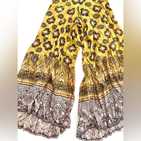 Free People Maribelle Gold Cut-Out Boho Wide Leg Halter Jumpsuit Size Medium - Picture 3 of 13